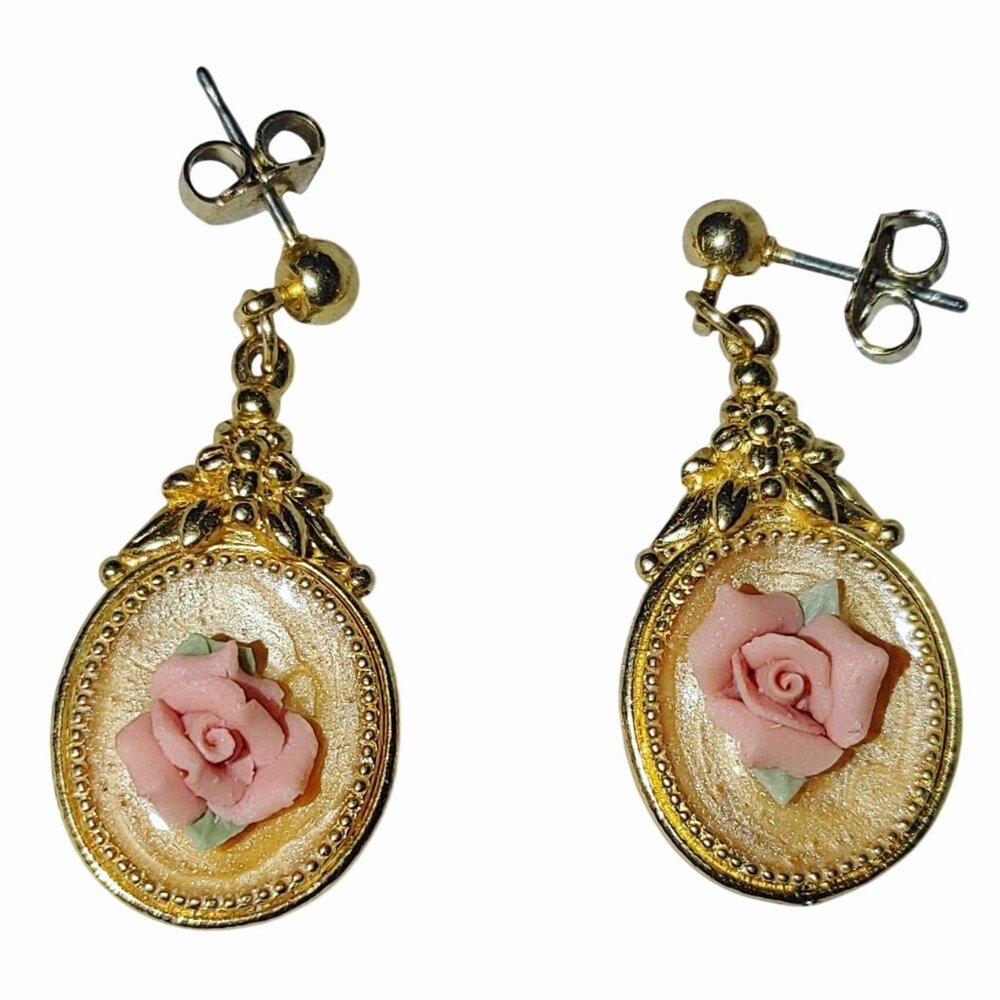 Avon Victoria Pink Rose Drop Pierced Earrings Posts Gold Tone Vintage Gold Oval